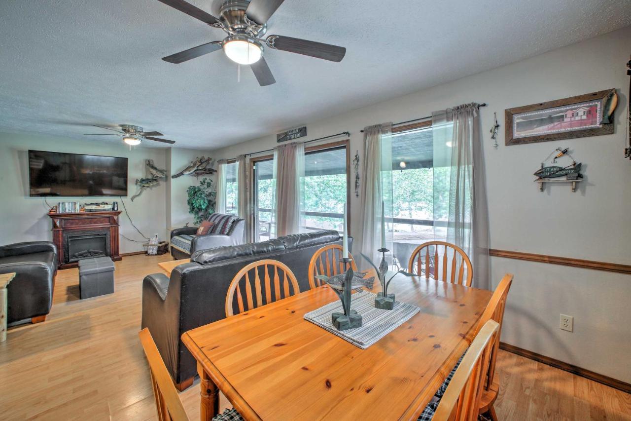 Lakefront Table Rock Home With Fire Pit! Golden Exteriör bild