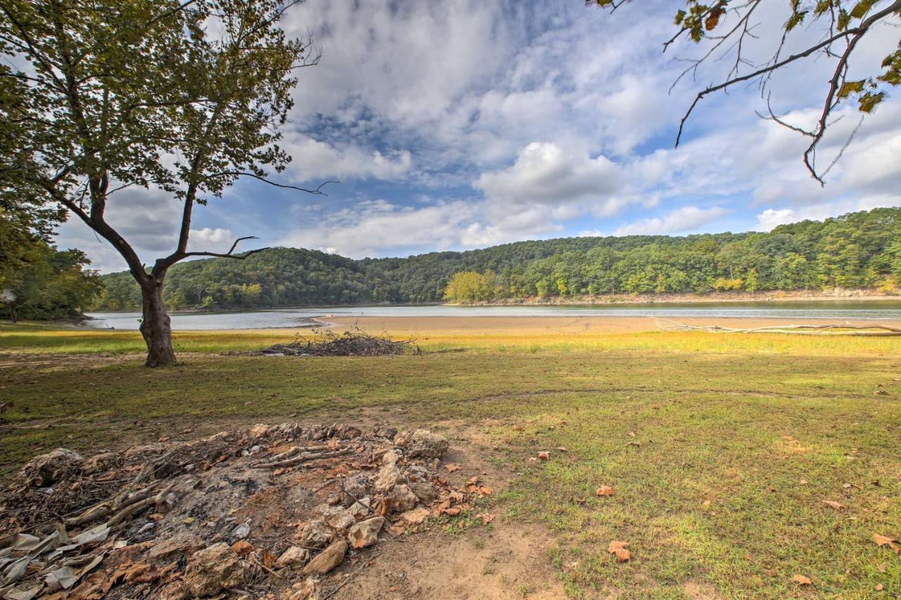 Lakefront Table Rock Home With Fire Pit! Golden Exteriör bild
