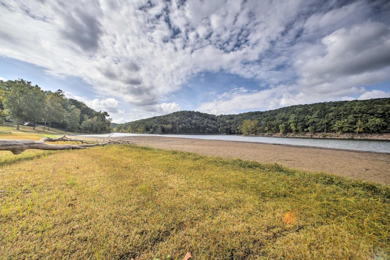 Lakefront Table Rock Home With Fire Pit! Golden Exteriör bild